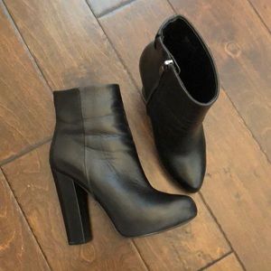 Ankle boots